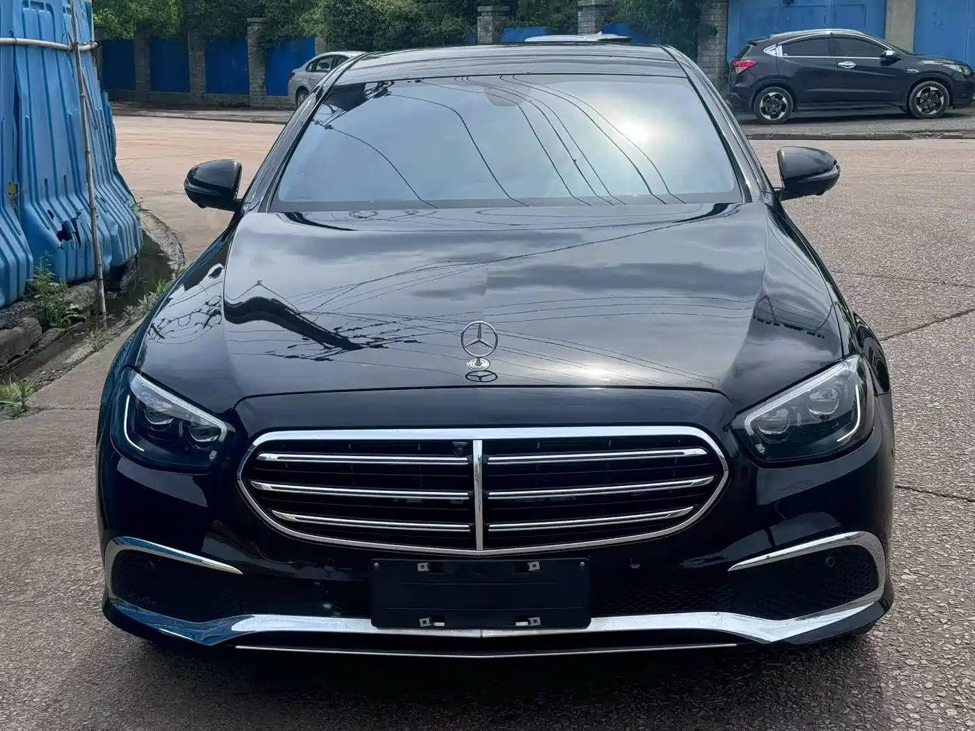 Mercedes-Benz E-Class 2023 E 260 L Sport фото 2