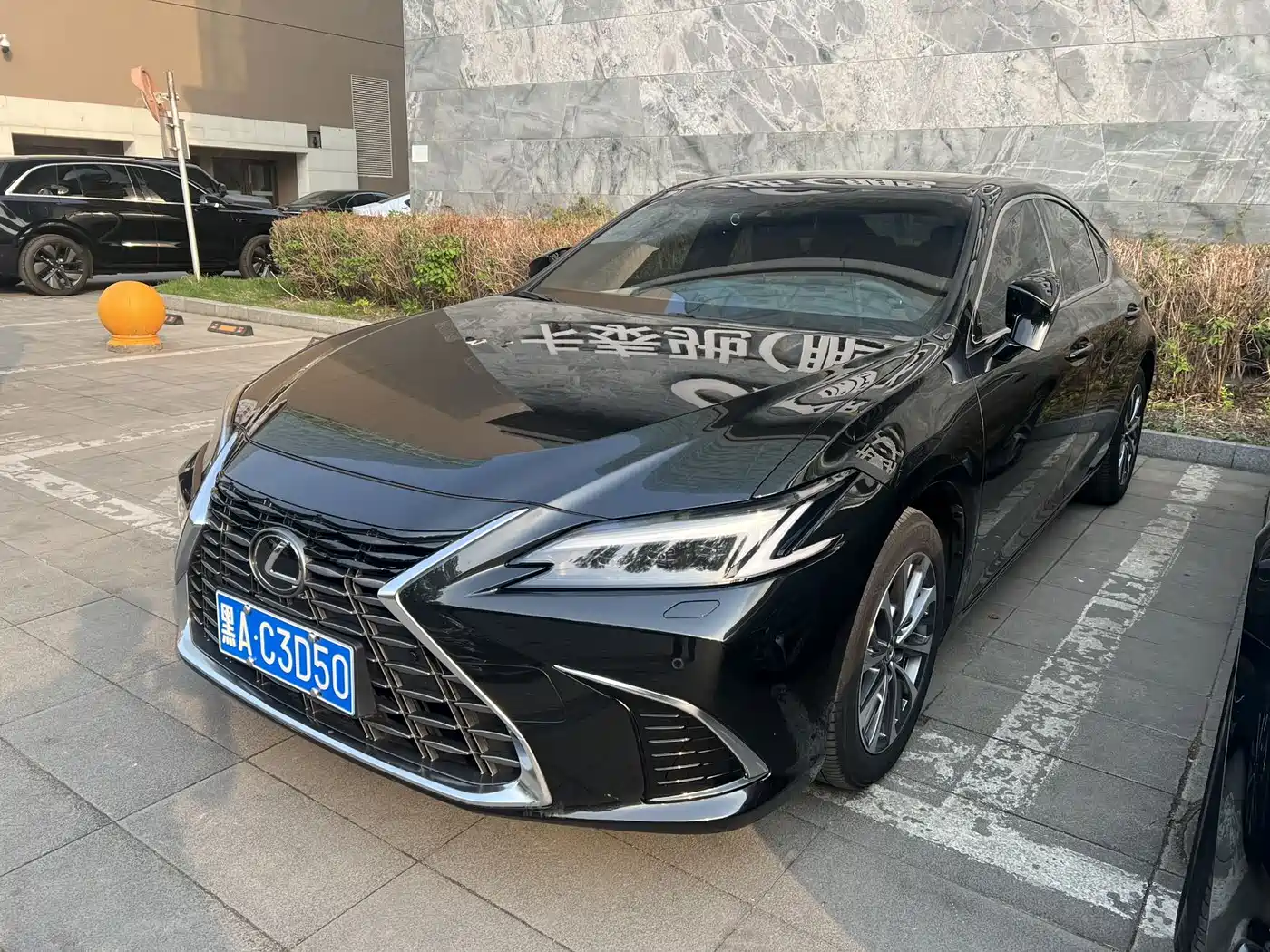 Lexus ES 2025 200 Ultimate Edition фото 3