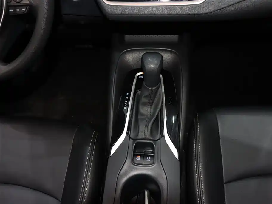 Toyota Corolla 2021 Hybrid 1.8L E-CVT Pioneer Edition фото 15