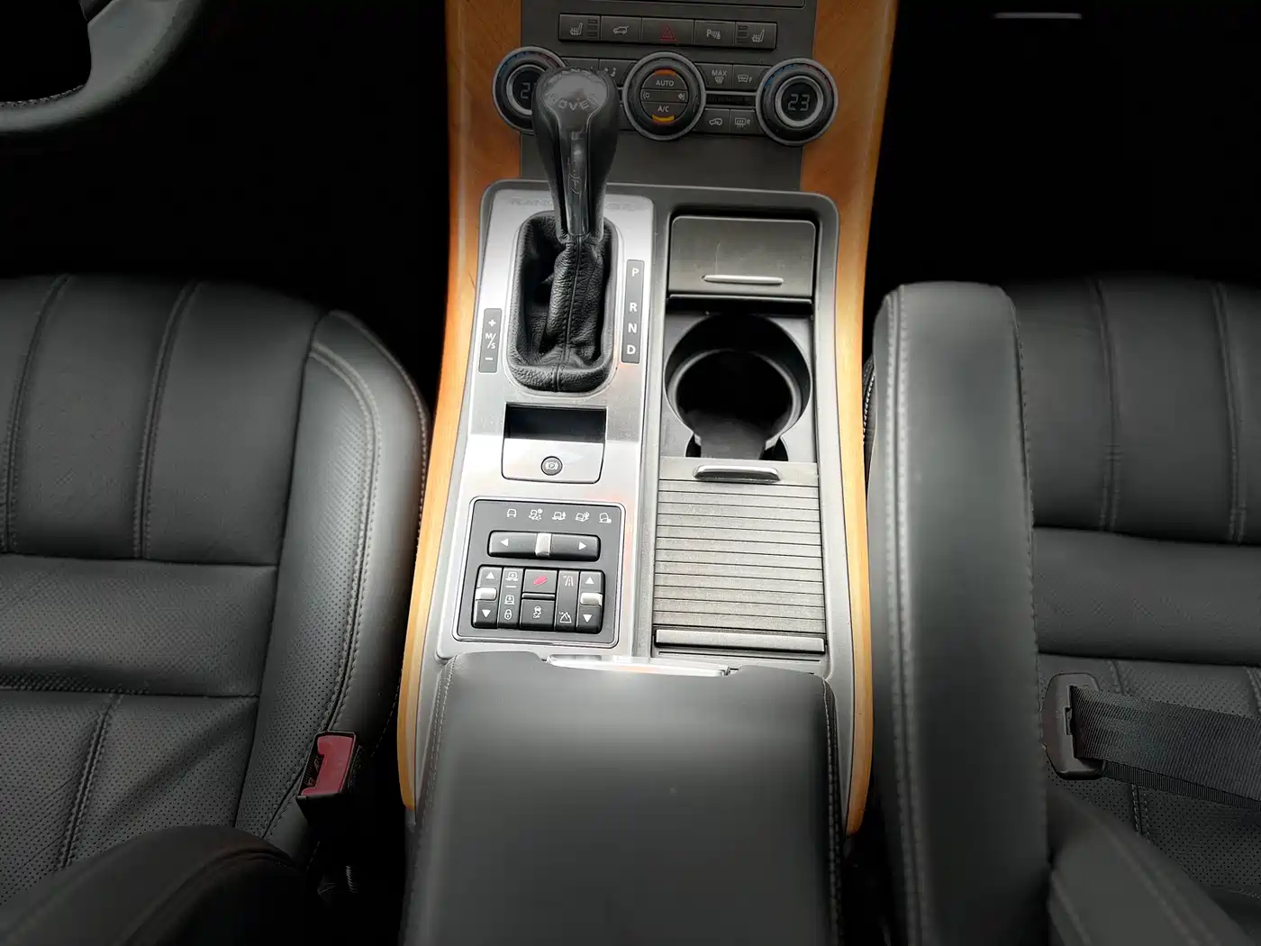 Land Rover Range Rover Sport 2012 3.0 TDV6 HSE Diesel Version фото 8