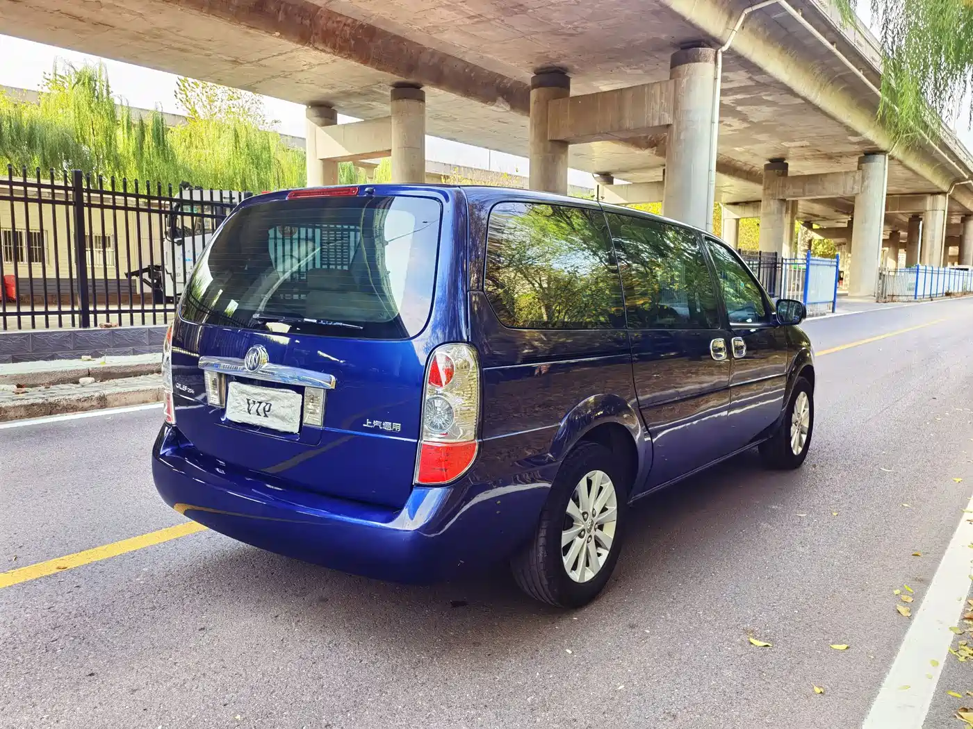 Buick GL8 2014 2.4L Classic Edition фото 7