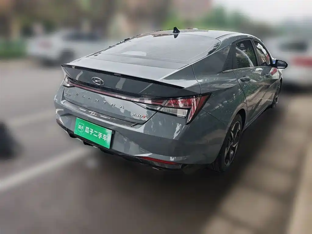Hyundai Elantra 2021 240TGDi DCT LUX Premium Edition фото 5