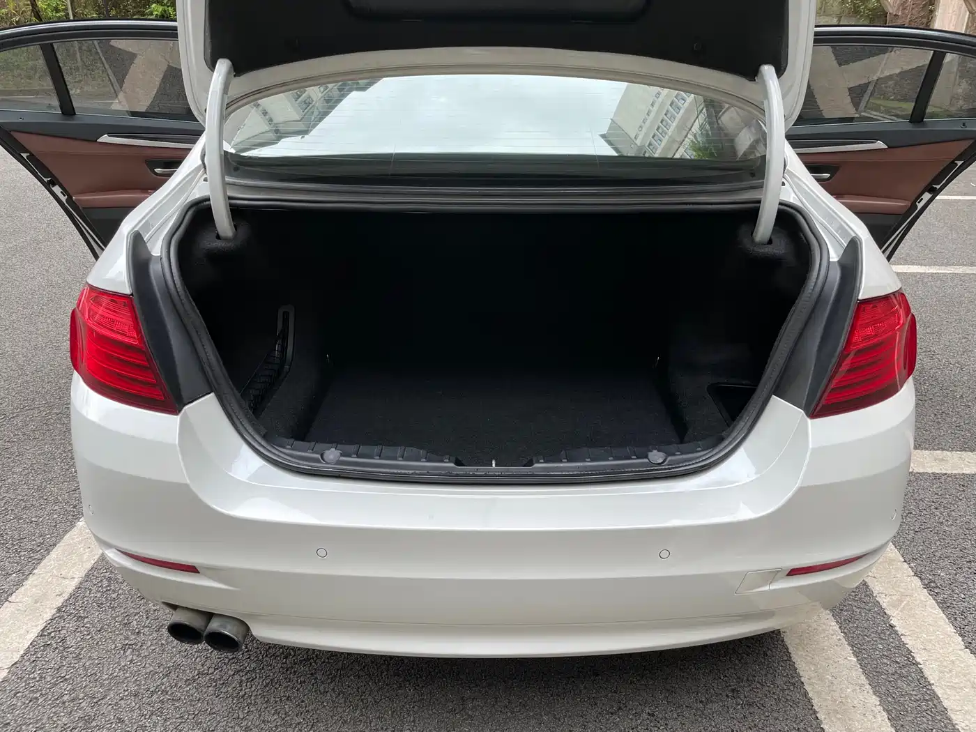 BMW 5 Series 2014 520Li Elegance фото 20