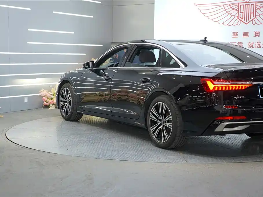 Audi A6L 2024 45 TFSI Premium Dynamic фото 3