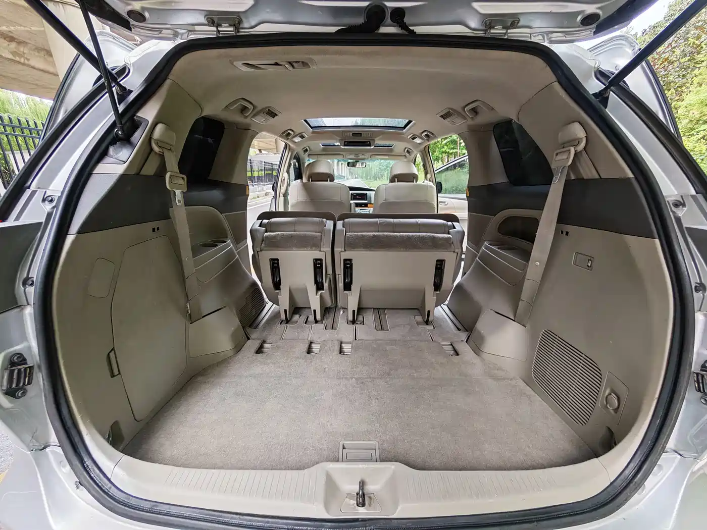 Toyota Previa 2012 3.5L 7-Seater Luxury Model фото 15