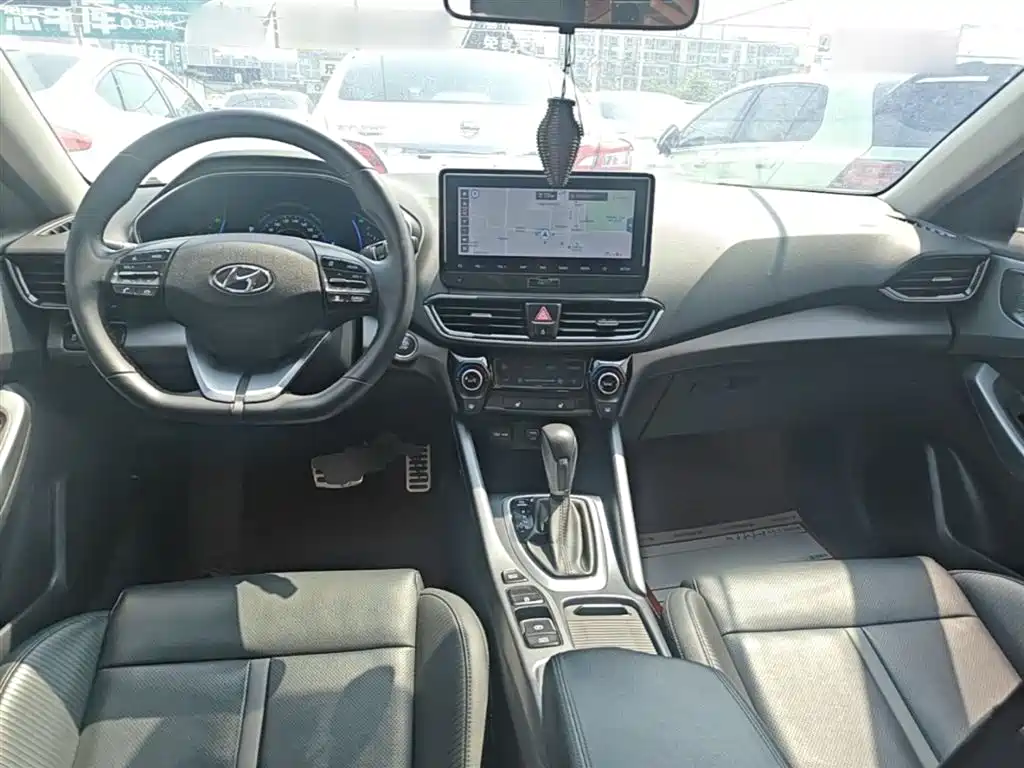 Фото 10 - Hyundai Lafesta