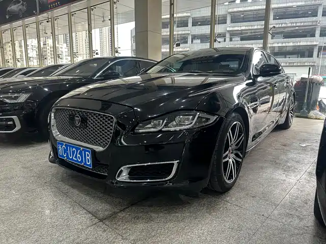 jaguar xj