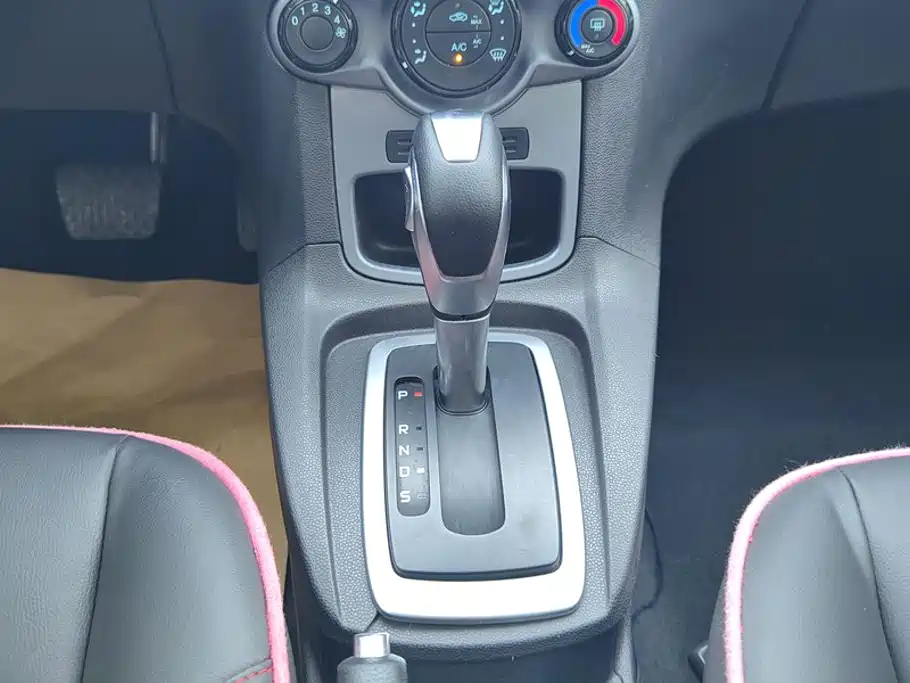Ford Fiesta 2015 2013 Hatchback 1.5L Automatic Fashion