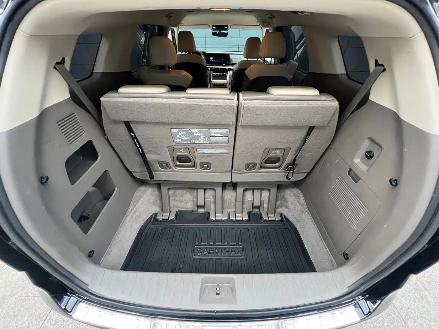 Kia Carnival 2023 2021 2.0T Luxury Edition