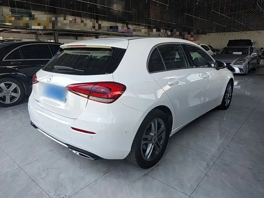 Mercedes-Benz A-Class (Import) 2020 2019 A 200 Dynamic Version