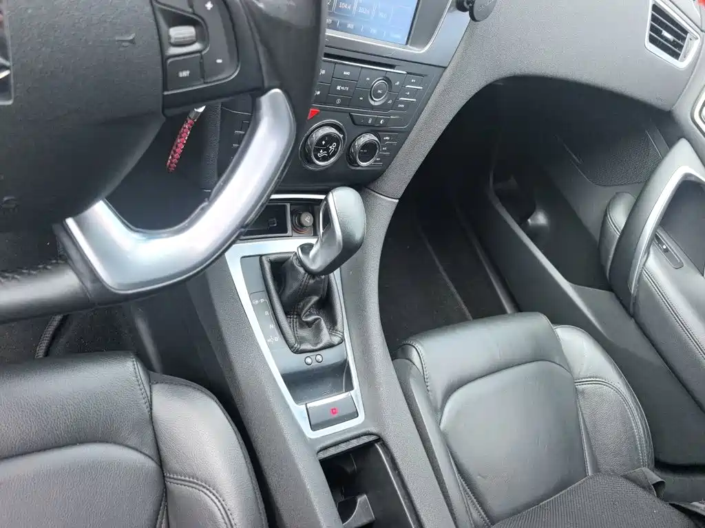 DS 5LS 2017 2016 1.6T Elegant Edition THP160