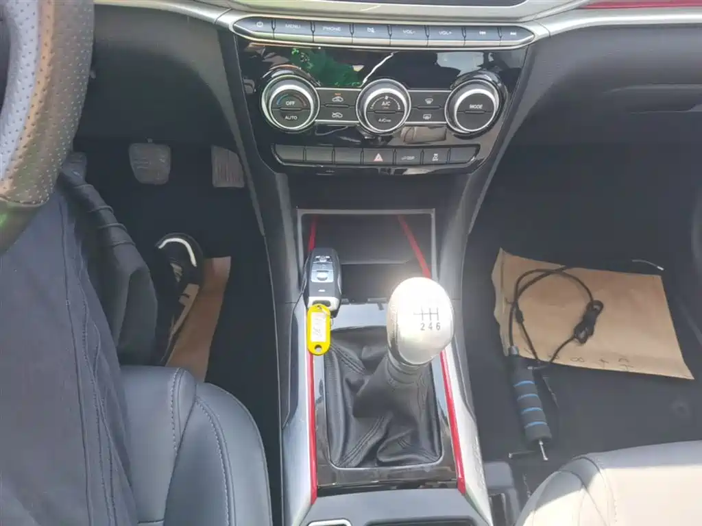 Haval H2 2018 Creation Edition Blue Label 1.5T Manual 2WD Style фото 14