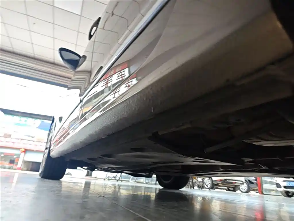 Volkswagen Sagitar 2017 230TSI Automatic Comfort фото 22