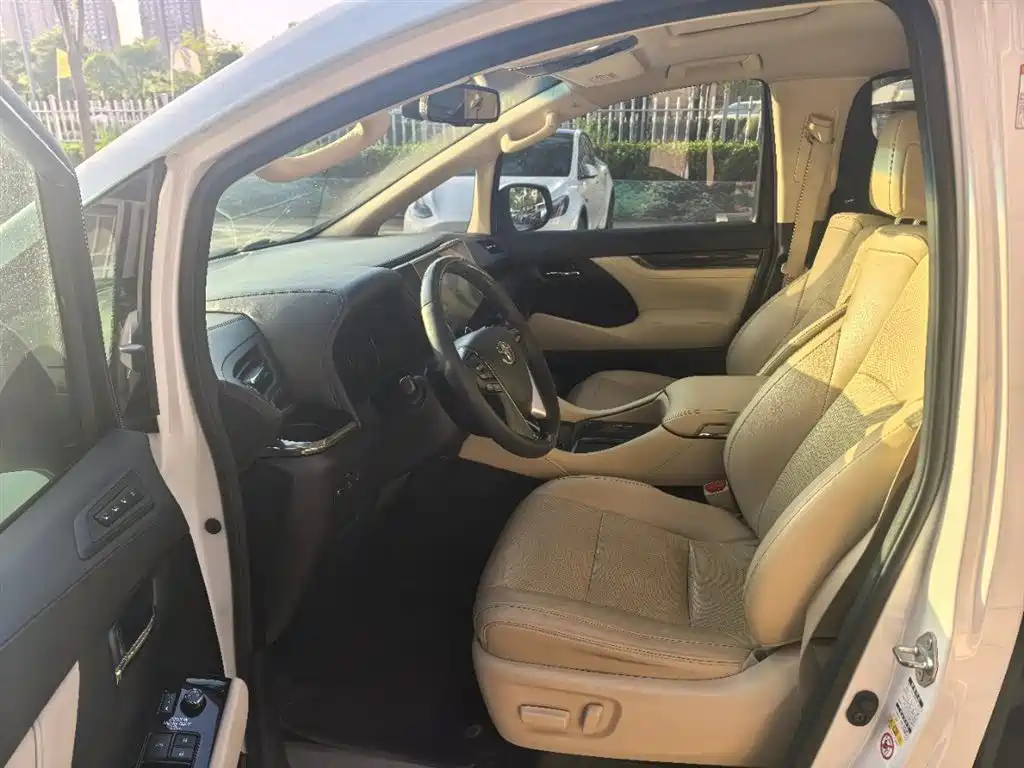 Toyota Alphard 2015 3.5L Luxury Edition фото 5