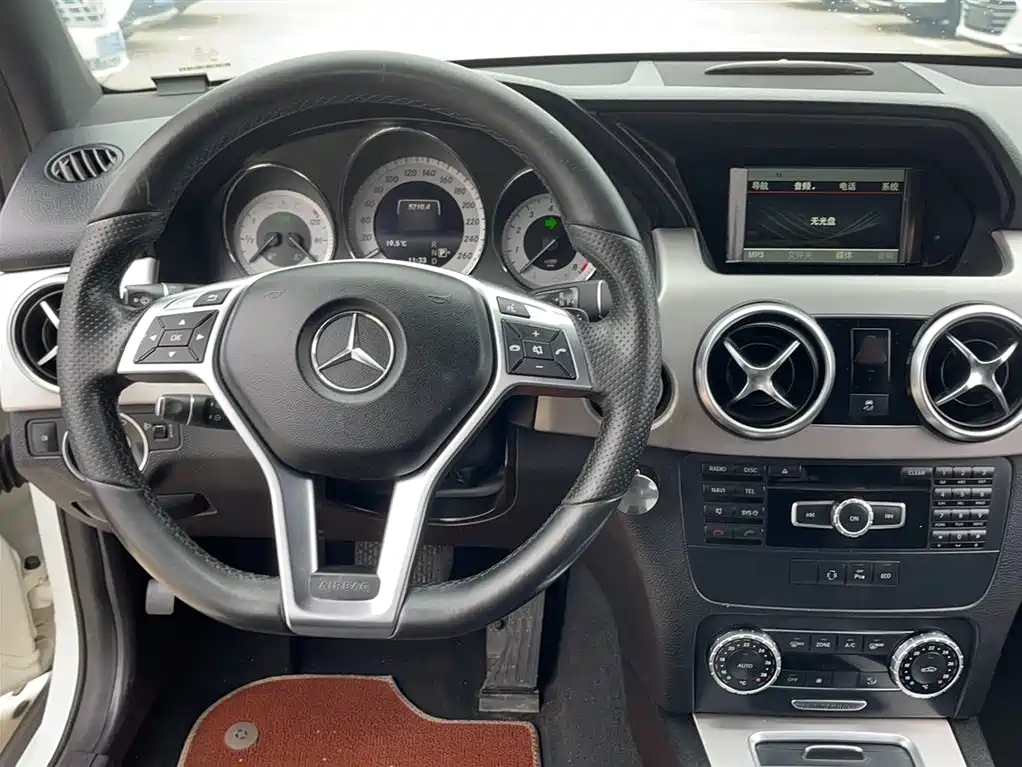 Mercedes-Benz GLK-Class 2015 GLK 260 4MATIC Dynamic Ultimate Edition фото 7