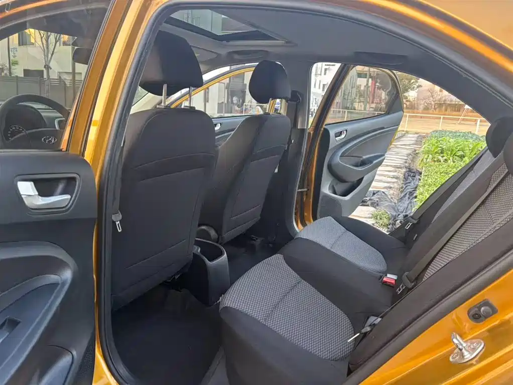 Hyundai Verna 2017 1.4L Auto Jump Edition (China V) фото 9