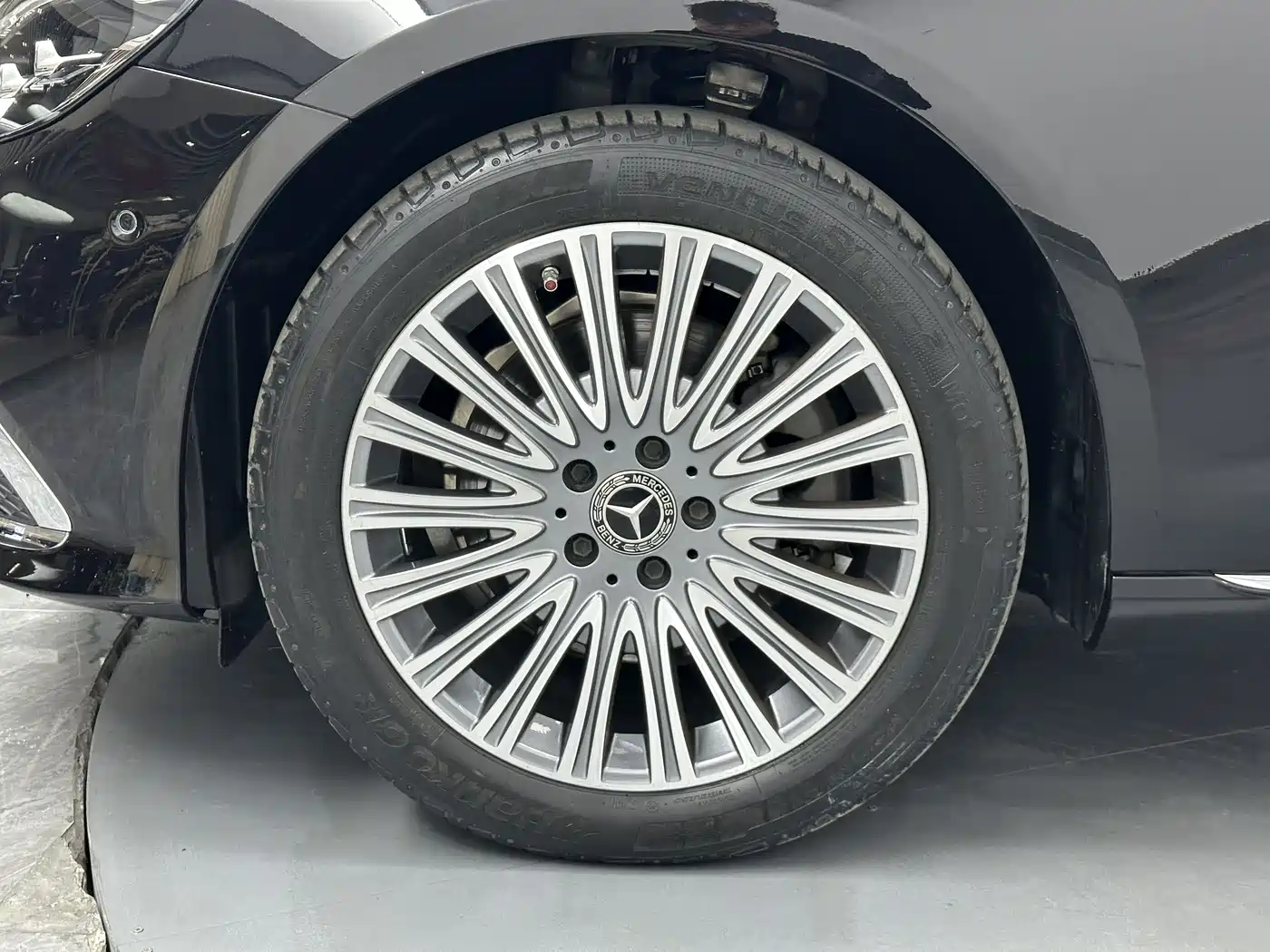 Mercedes-Benz E-Class 2023 E 300 L Fashion фото 22