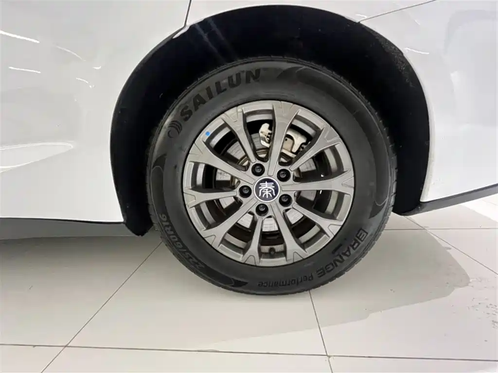 BYD Qin L 2025 DM-i Smart Drive Edition 80KM Leading фото 26