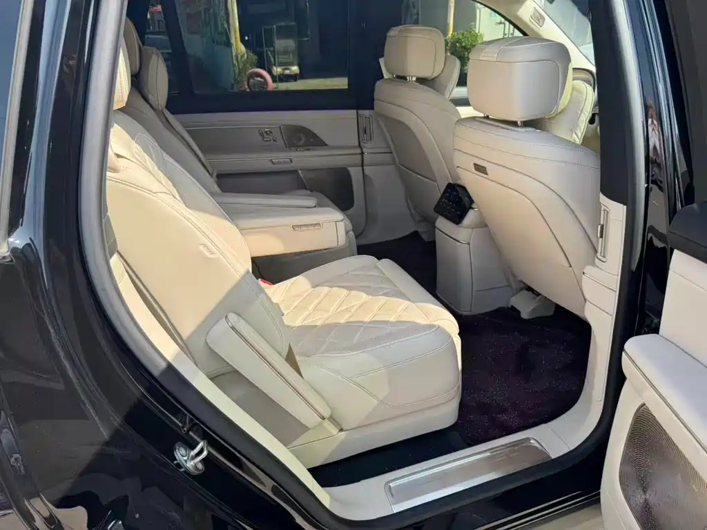 NIO ES8 2026 2025 Model 6-Seat Executive Luxury Edition