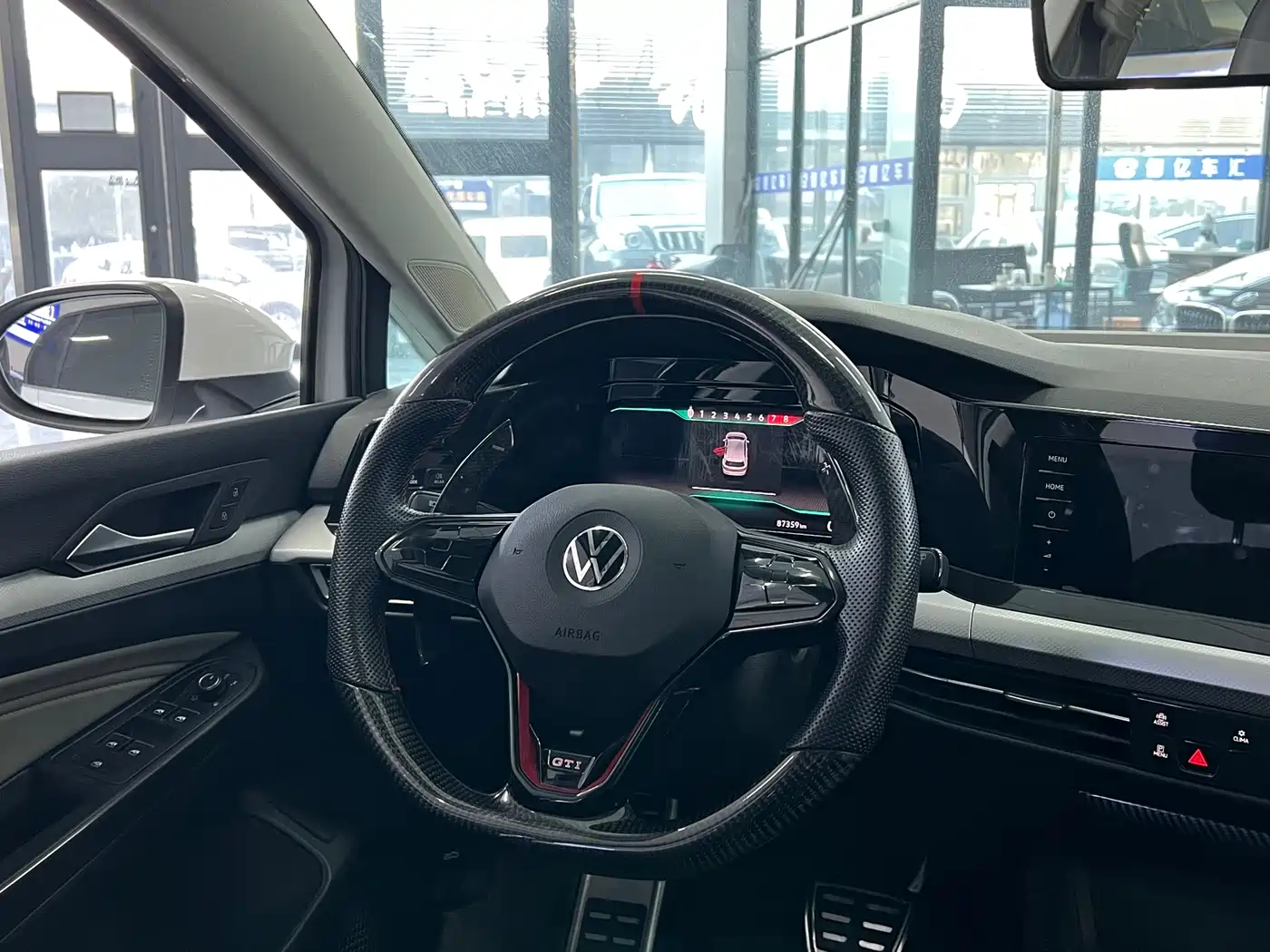 Volkswagen Golf 2021 280TSI DSG Pro Launch Edition фото 29