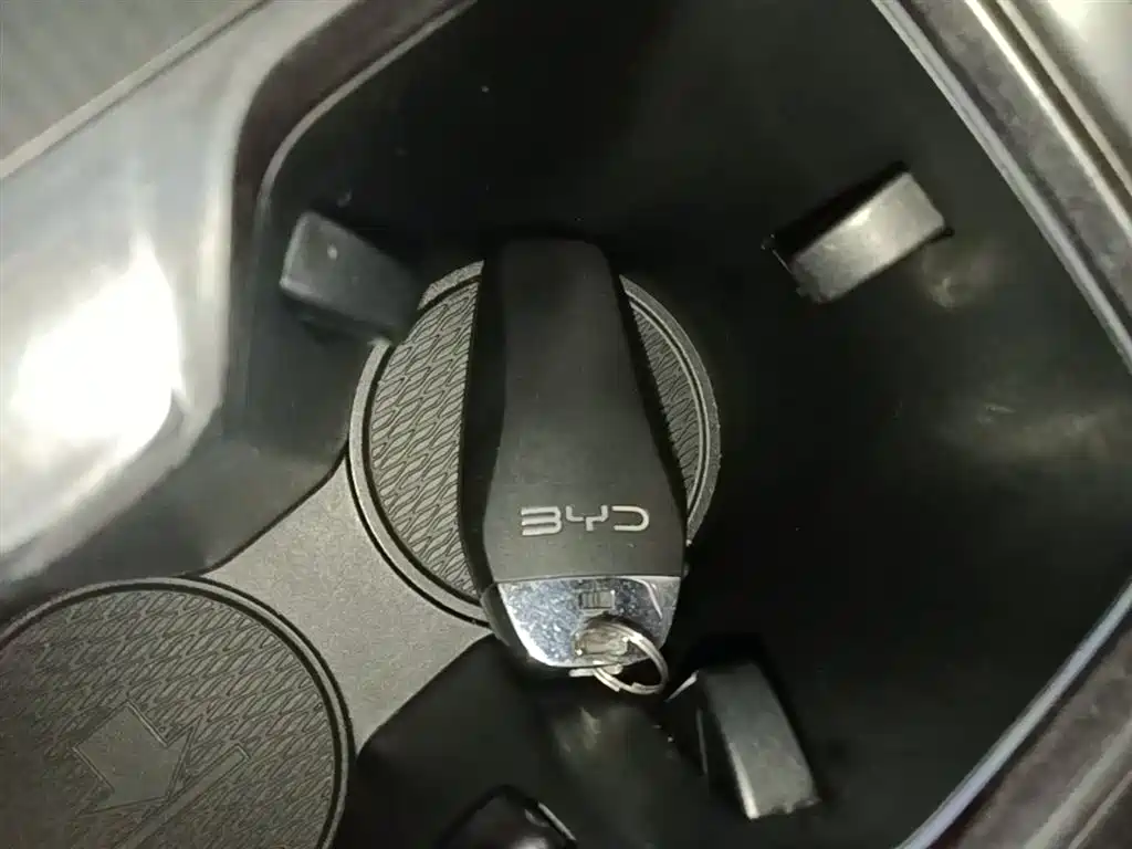 BYD Song L EV 2024 Model 602km AWD Excellence фото 9