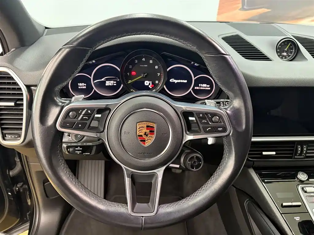 Porsche Cayenne New Energy 2020 Cayenne E-Hybrid 2.0T фото 4