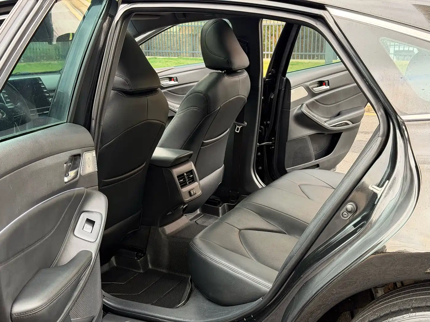 Toyota Avalon 2019 2.0L Progressive Edition (China VI) фото 5