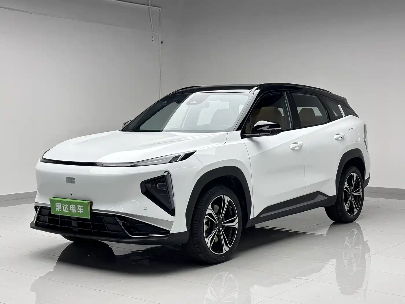 Geely Galaxy Galaxy L7 2025 EM-i 115km Explorer+ Edition