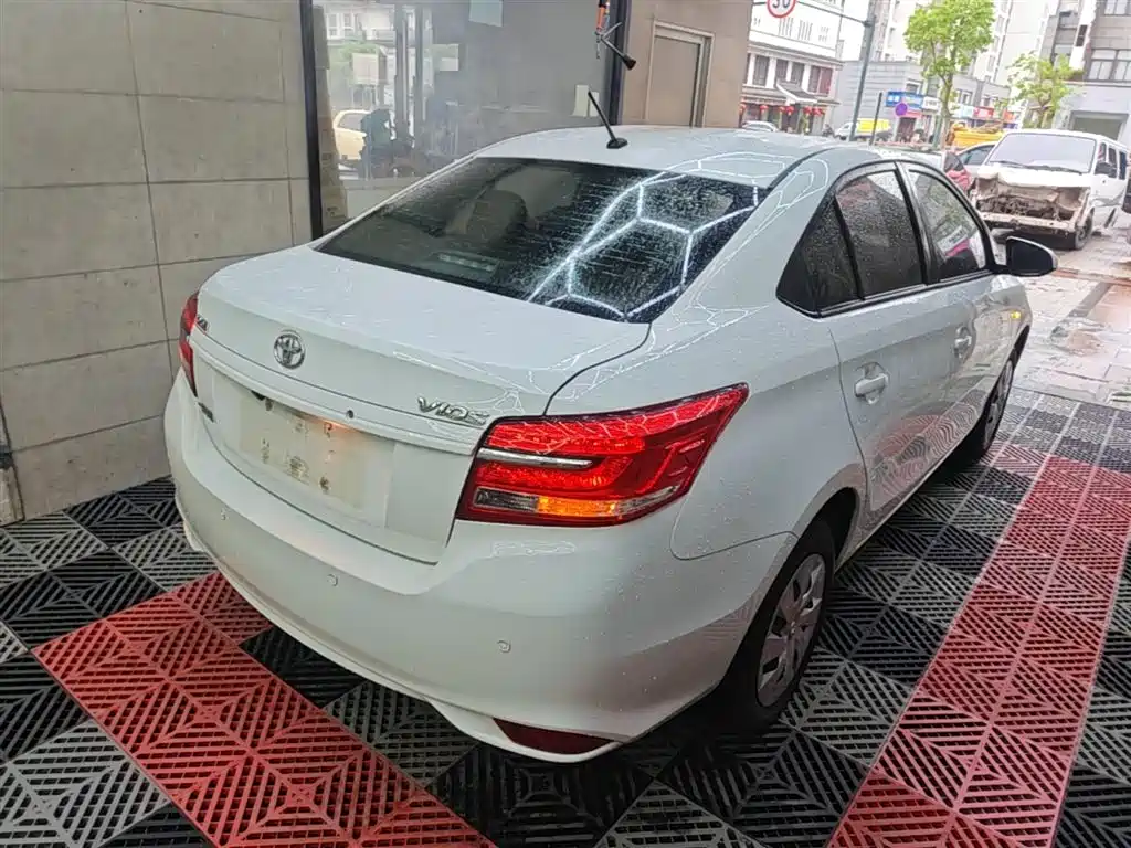 Toyota Vios 2017 1.5L CVT Pioneer фото 7