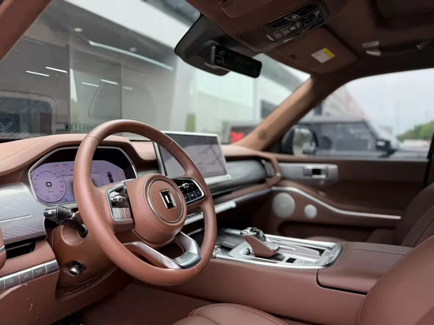 TANK TANK 700 NEW ENERGY