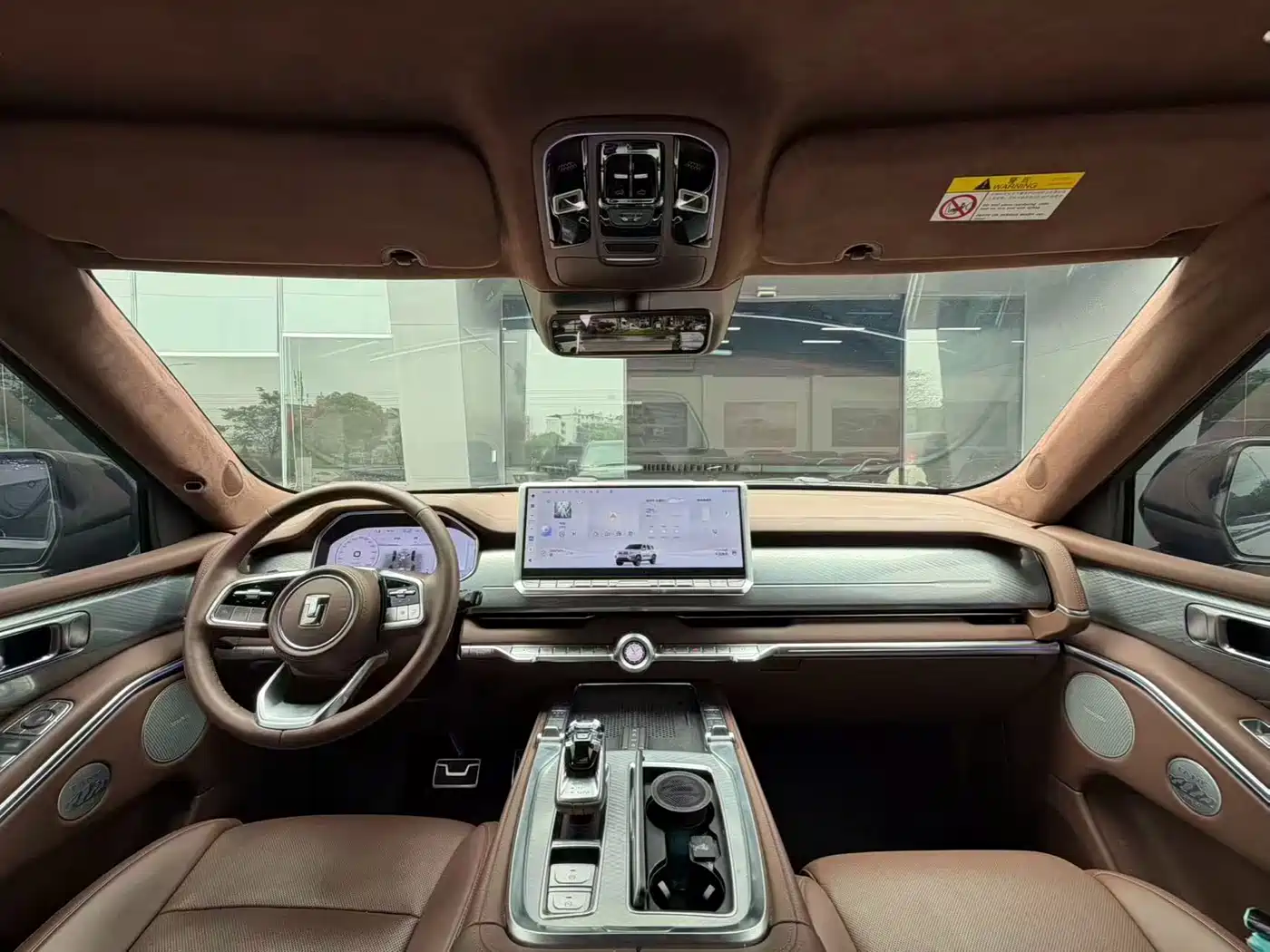 TANK TANK 700 NEW ENERGY