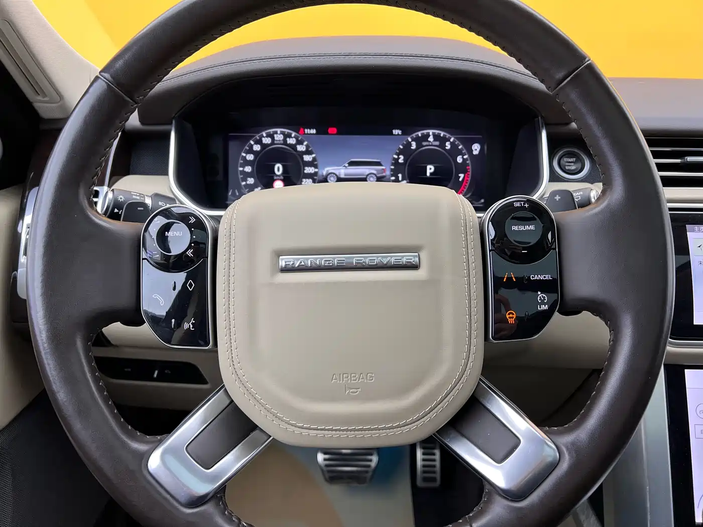 Land Rover Range Rover 2022 3.0 L6 400PS Heritage Extended Classic Edition фото 13