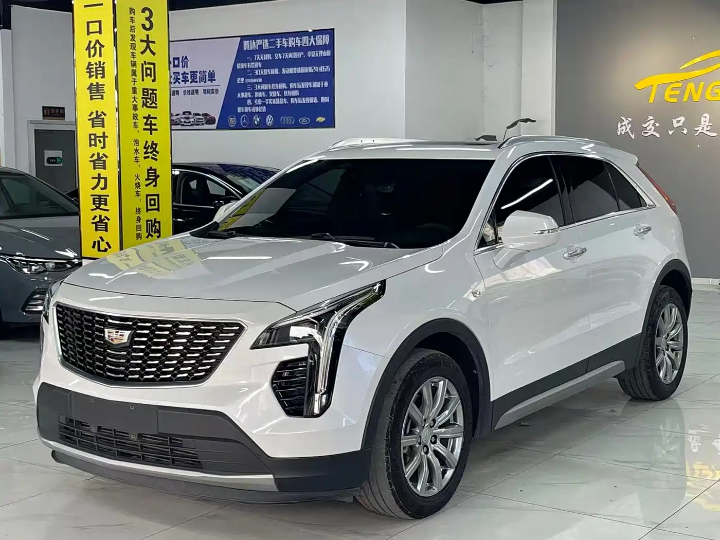 CADILLAC XT4