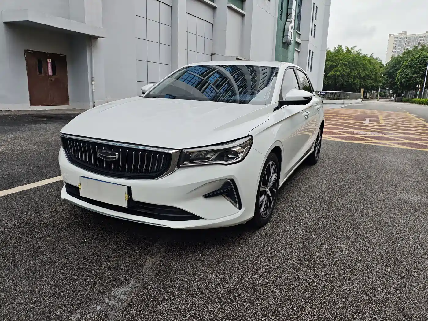 GEELY AUTOMOBILE EMGRAND