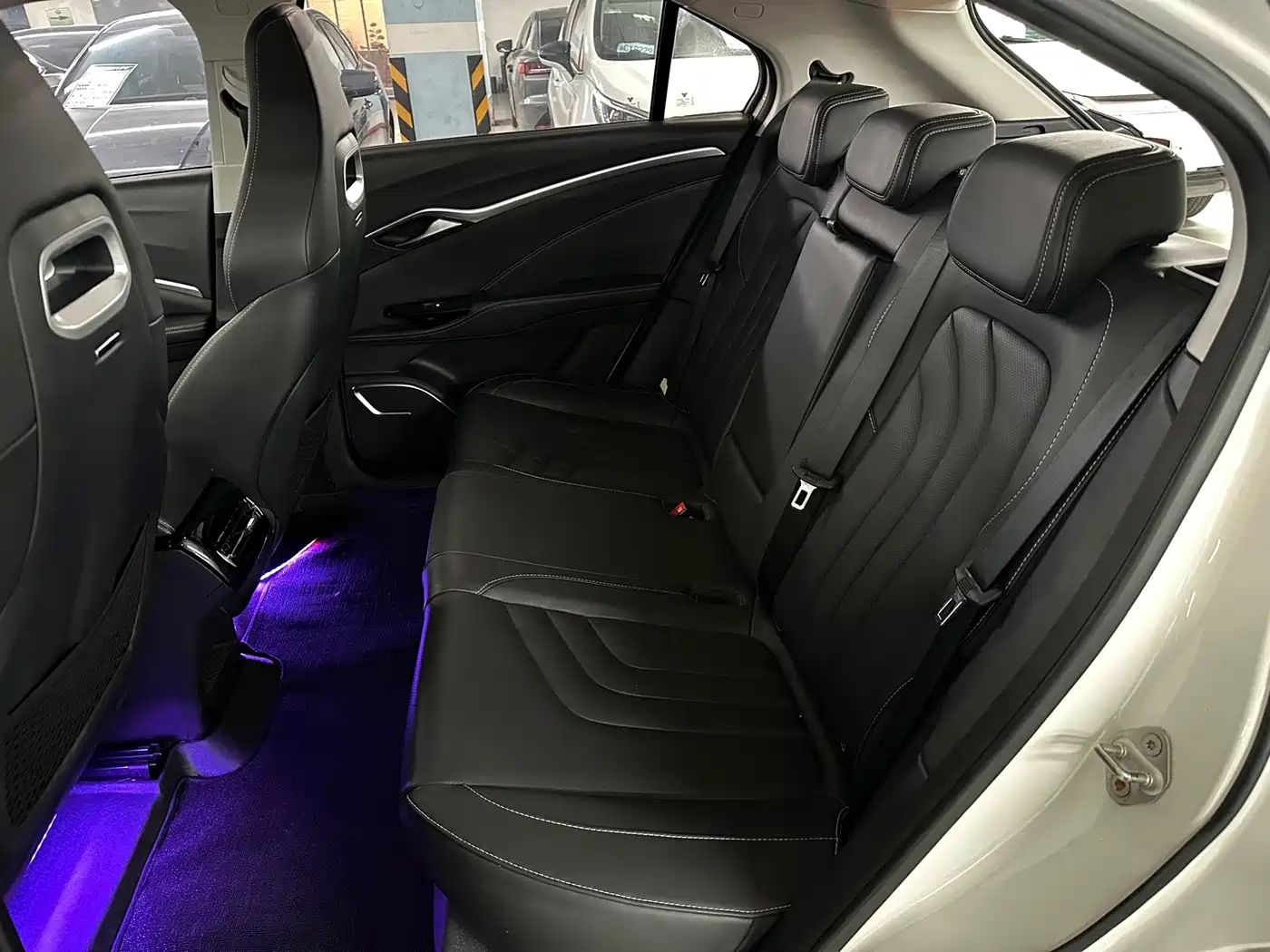 Nezha Auto Neta U 2022 2021 Facelift Pro 400 Industry Custom Edition