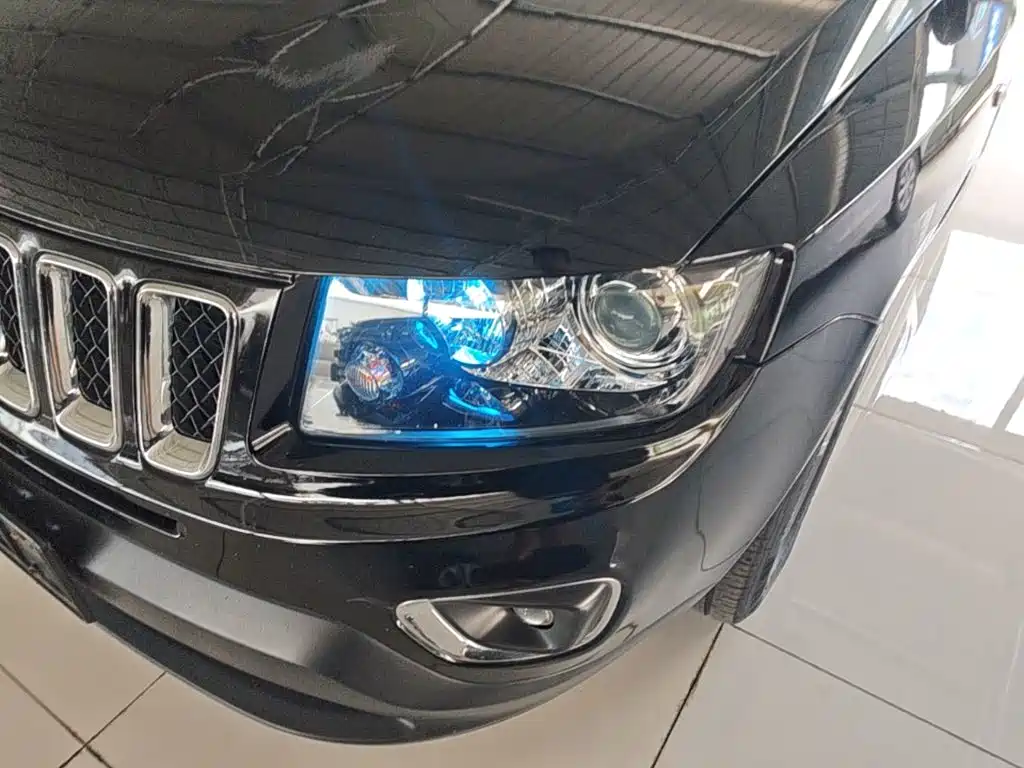 Jeep Compass (Import) 2015 2014 Facelift 2.4L 4WD Comfort Edition