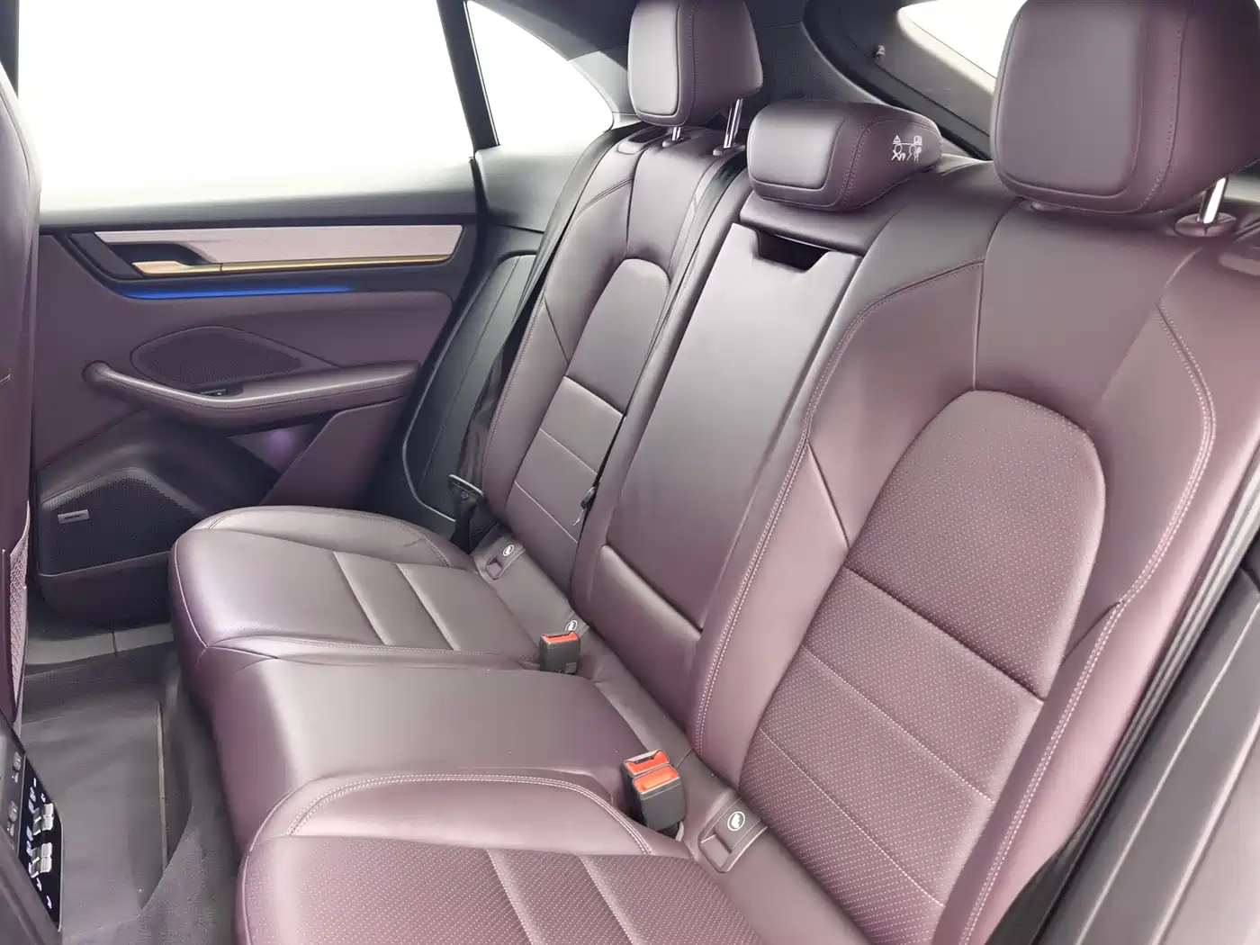 Porsche Macan EV 2024 Macan 4 фото 12