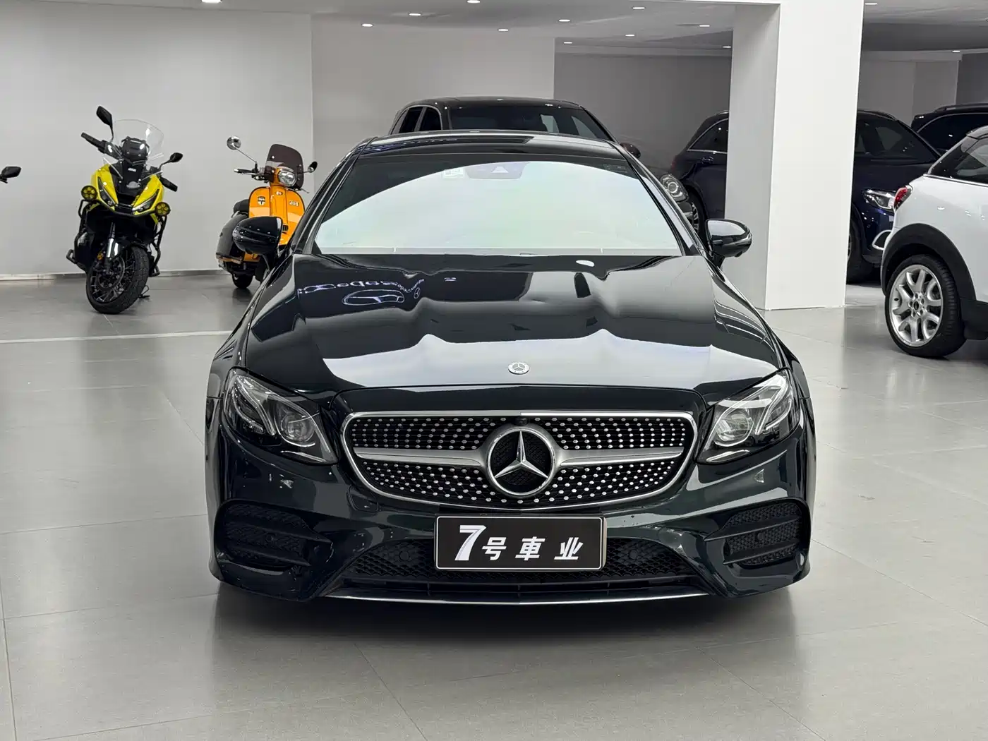 Mercedes-Benz E-Class (Import) 2019 E 300 Coupe фото 2