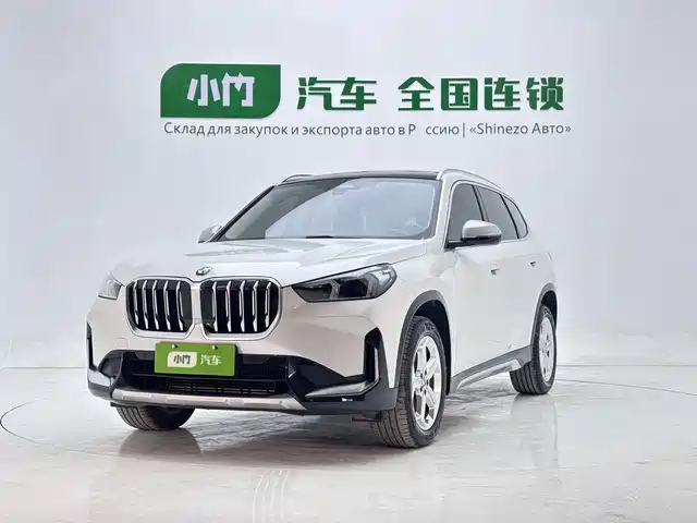 BMW X1 sDrive20Li, X Дизайн-пакет