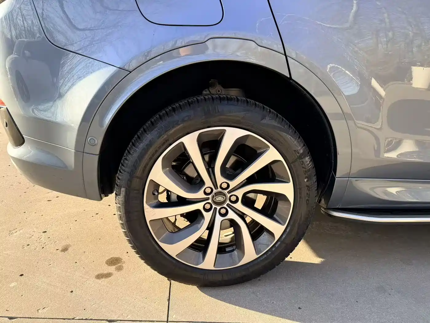 LAND ROVER DISCOVER NEW ENERGY SOURCES FOR SPORTS