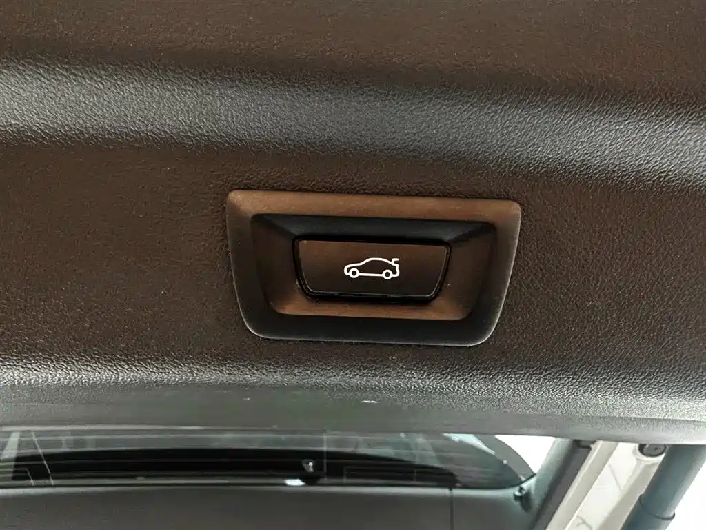 BMW X1 2023 sDrive20Li X Design Package фото 20