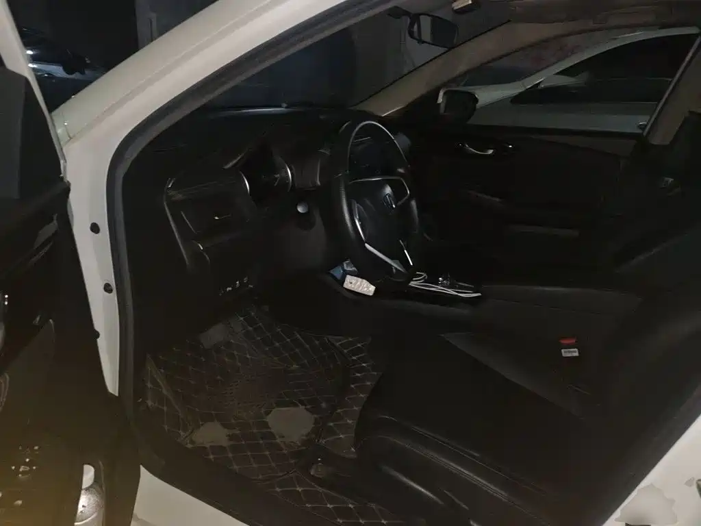 Honda ENVIX 2021 2019 180TURBO CVT Pleasure China V