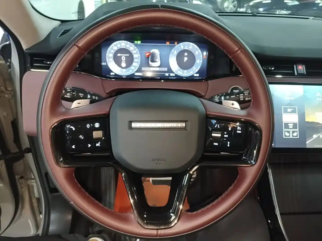 Land Rover Range Rover Evoque 2025 2024 Range Rover Evoque L 249PS Light Master Edition