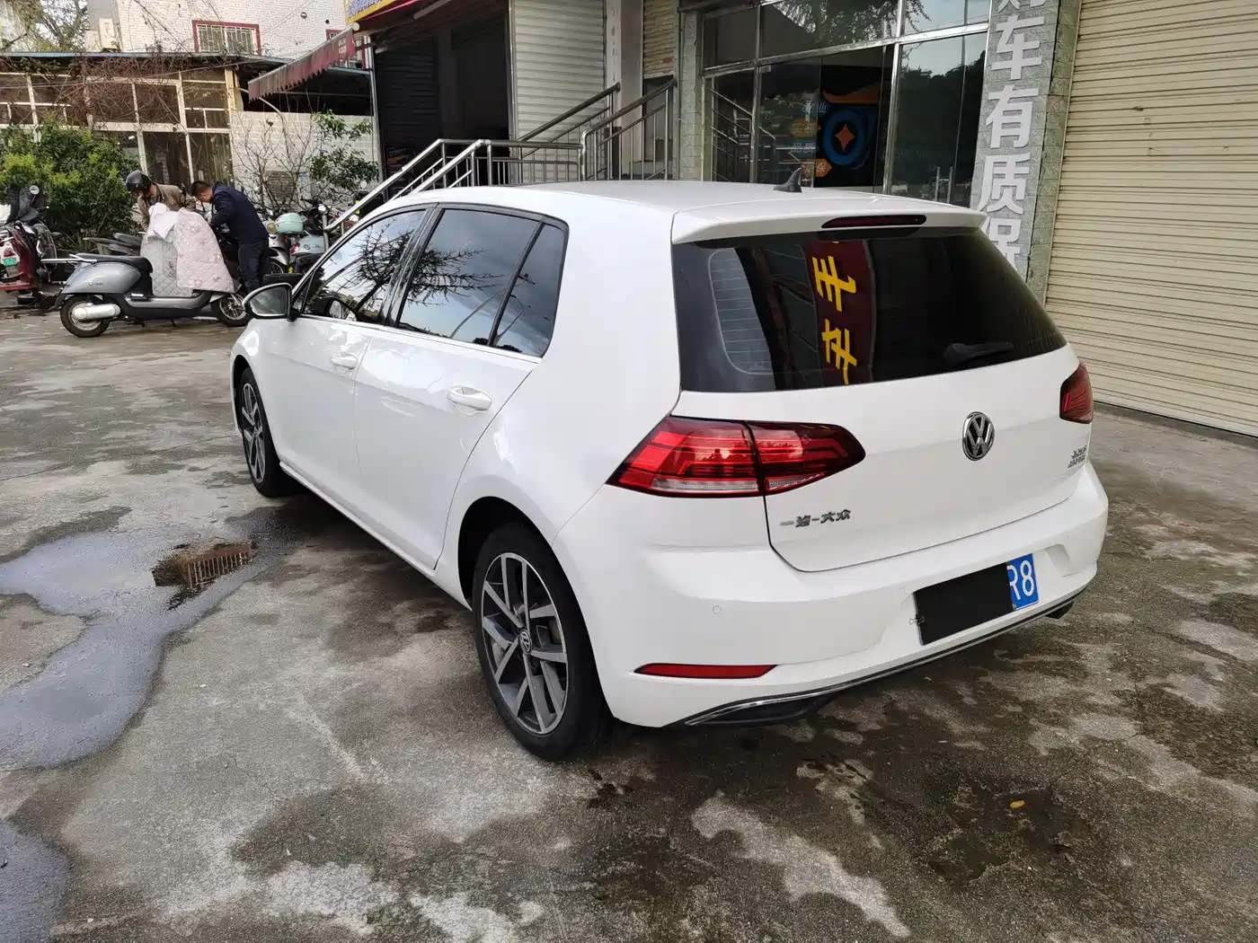 Volkswagen Golf 2020 Beloved Edition 280TSI DSG Comfort фото 4