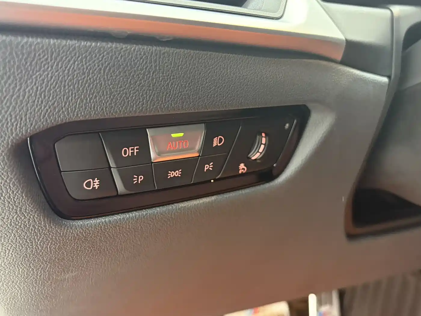 BMW 3 Series 2023 320Li M Sport Package фото 9