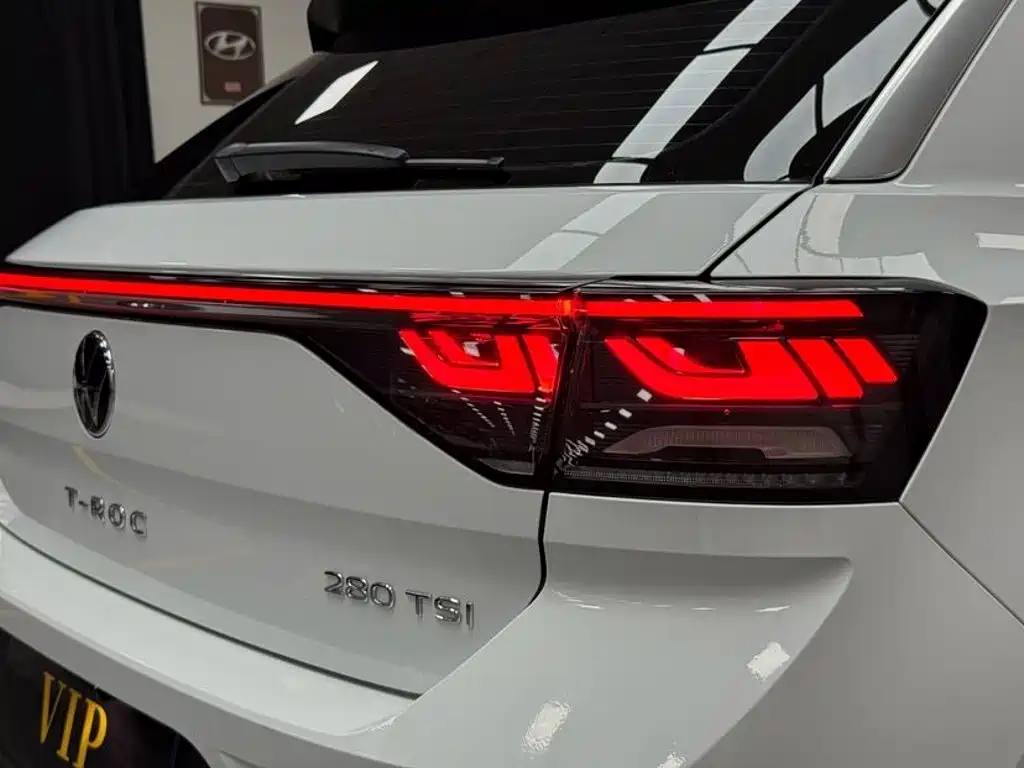 Фото 20 - Volkswagen T-ROC