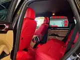 Photo 4 - Porsche Cayenne New Energy