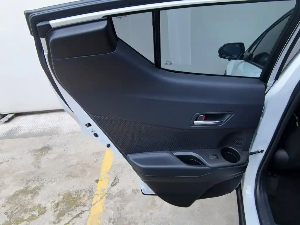 Toyota C-HR 2023 2021 2.0L Luxury Edition
