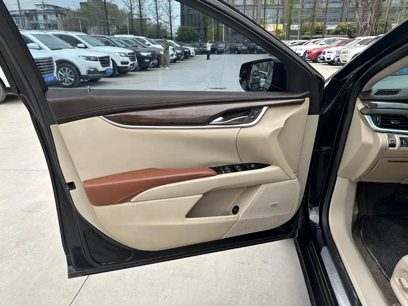 Cadillac XTS 2013 28T Technology фото 4