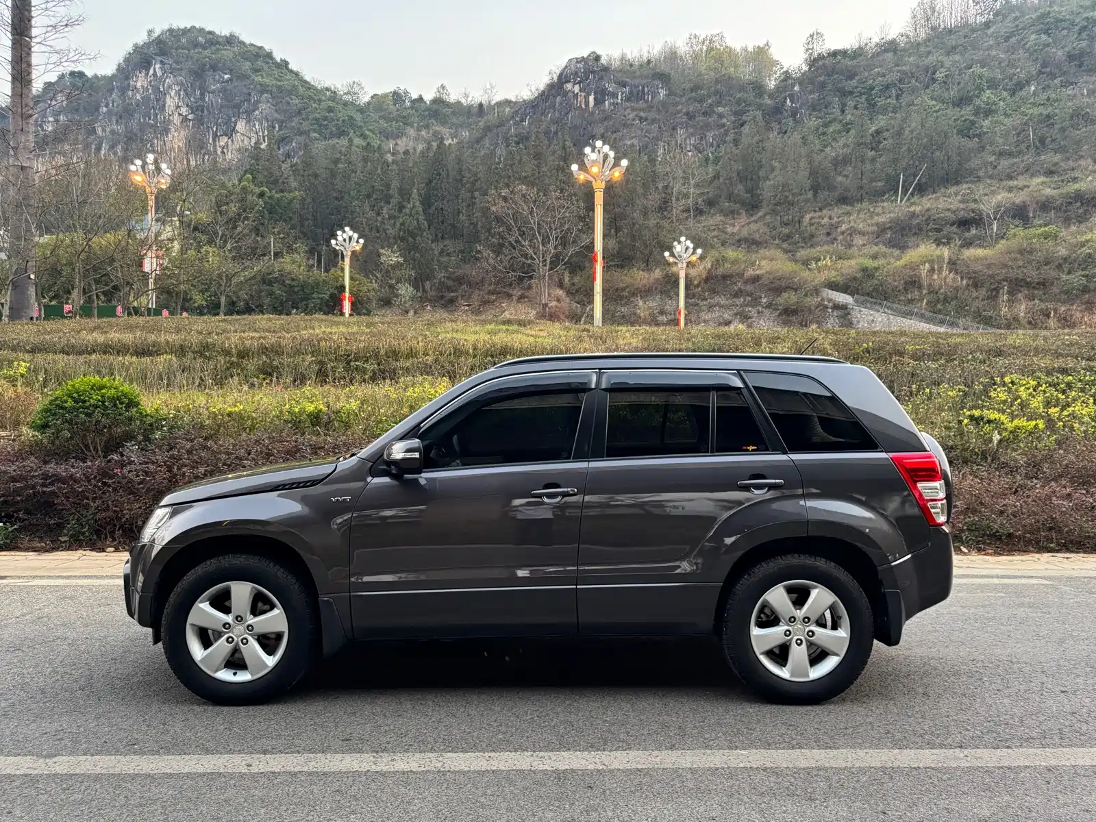 Фото 3 - Suzuki Grand Vitara